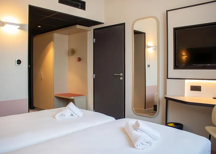 Brit Hotel Avignon Sud Le Calendal